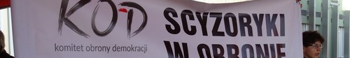 kielce wiadomości W Kielcach odbyła się manifestacja Komitetu Obrony Demokracji 