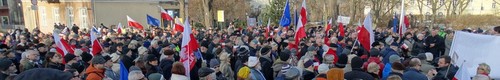 kielce wiadomości KOD manifestował w Kielcach w "obronie wolności mediów" (zdjęc