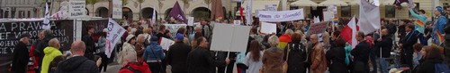 kielce wiadomości KOD i Razem protestowali przeciwko wystawie na Rynku (zdjęcia,