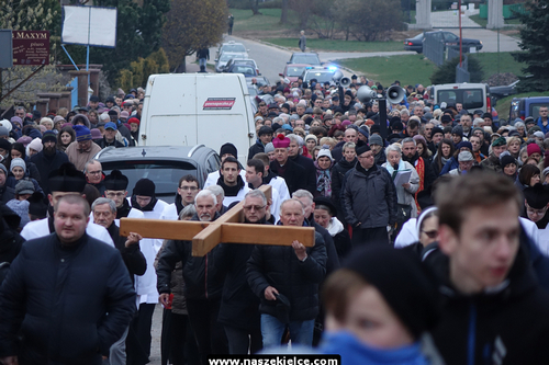 kielce wiadomości Tłumy wiernych na najstarszej drodze krzyżowej w Kielcach (ZDJĘCIA,WIDEO) 