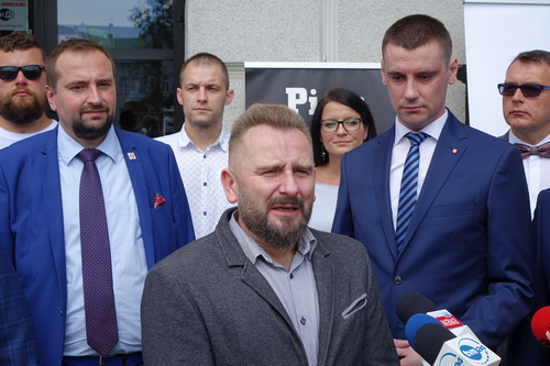 kielce wiadomości Liroy czarnym koniem wyborów? "Scyzoryk" chce zostać prezydentem Kielc (WIDEO) 