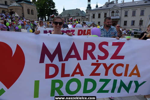kielce wiadomości W Kielcach maszerowali dla życia i rodziny (ZDJĘCIA,WIDEO) 