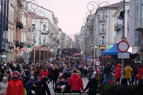 kielce wiadomości W Kielcach zagrała Wielka Orkiestra Świątecznej Pomocy. Setki ludzi w centrum miasta (ZDJĘCIA)