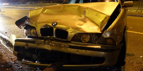 kielce wiadomości BMW wjechał w zepsutego Rovera. Karambol na Alei Solidarności  (ZDJĘCIA,WIDEO) 